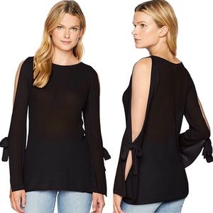 Kenzie Textured Cut Out Bow Knit Sweater in Black